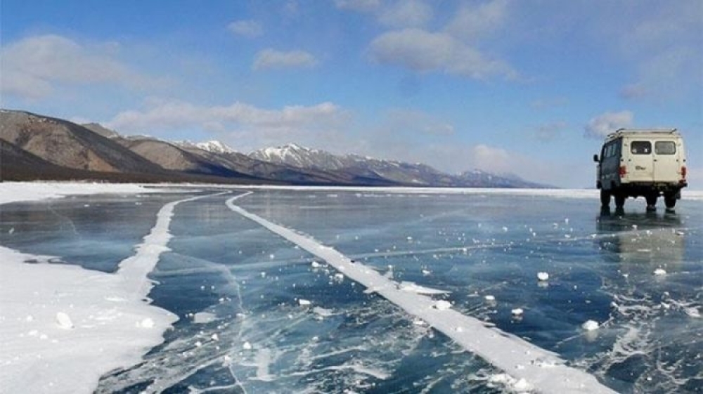 Гичгэнэ, Эг, Халх болон Сэлэнгэ мөрний адгаар мөсний зузаан 5-10 см нимгэрчээ