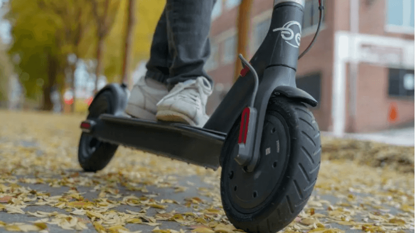 ТЦА: Насанд хүрээгүй иргэн скүүтэр, мопед унасан тохиолдолд эцэг, эхийг нь 400 мянган төгрөгөөр торгоно