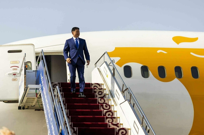 Ерөнхийлөгч ирэх даваа гаригт Казахстанд айлчилна