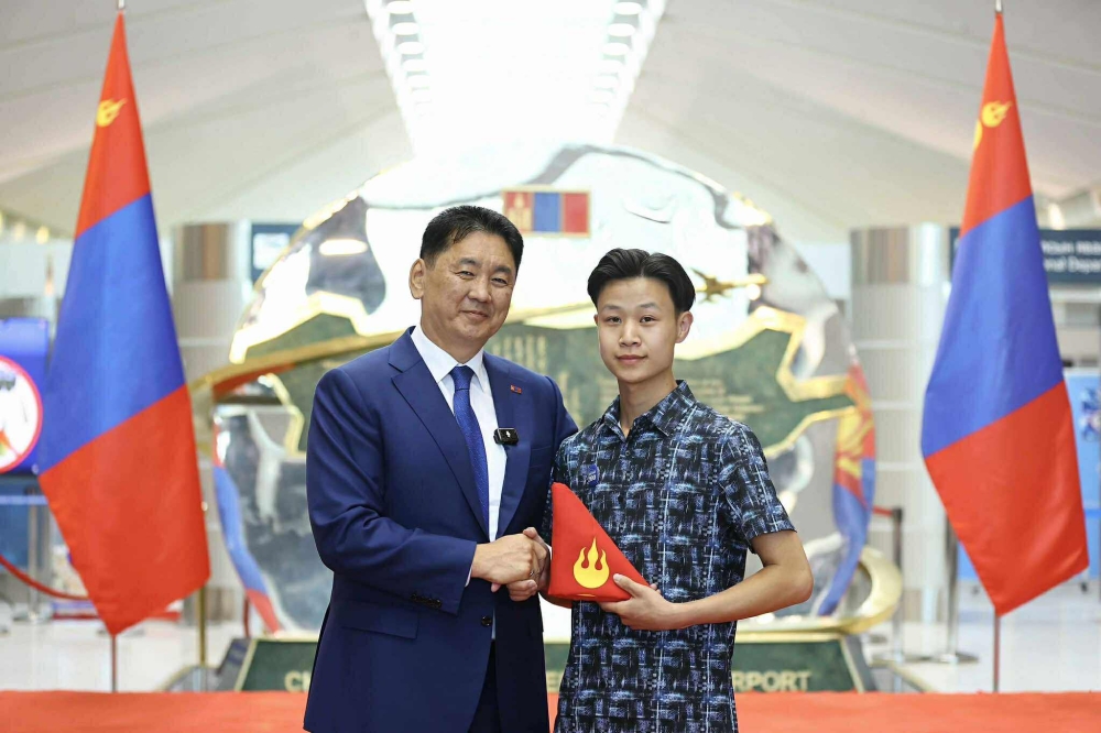 “Ерөнхийлөгчийн илгээлт-2100” тэтгэлэгт хөтөлбөрт 296 оюутан тэнцэж гадаад улсыг зорилоо