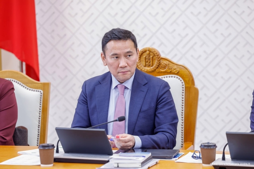 Зөвшөөрлийн тухай хуулийн хэлэлцүүлэг болно