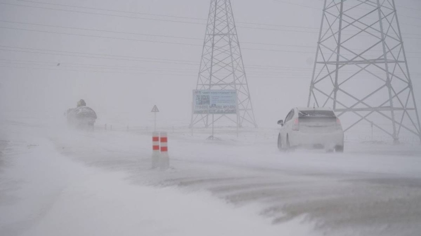 Чойбалсан хотоос гарах орон нутгийн замуудыг хаахаар шийдвэрлэлээ