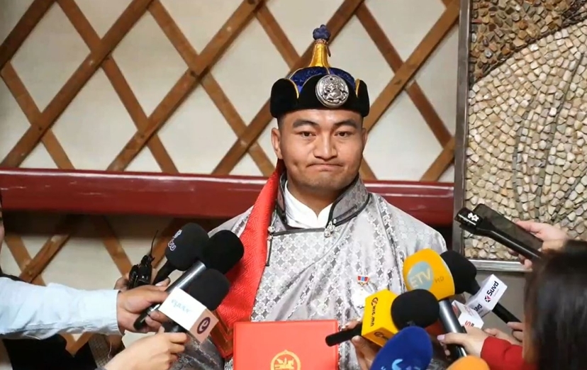 Үндсэн хуулийн өдөрт зориулсан барилдаанд улсын арслан Ц.Бямба-Отгон түрүүллээ