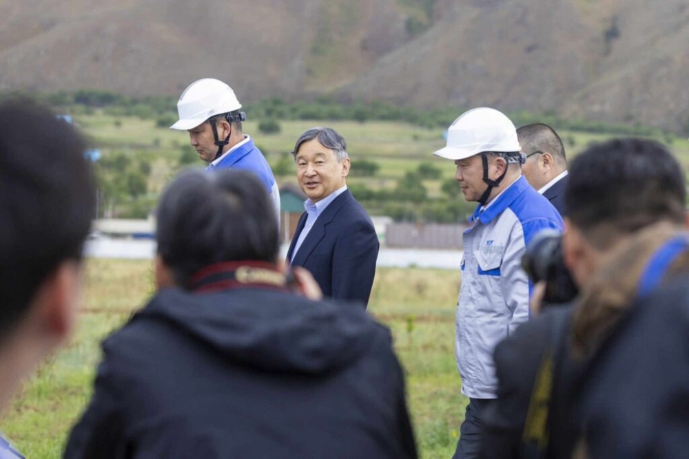 Япон Улсын Цог Жавхлант Эзэн Хаан Нарүхито Ус сувгийн удирдах газарт зочиллоо