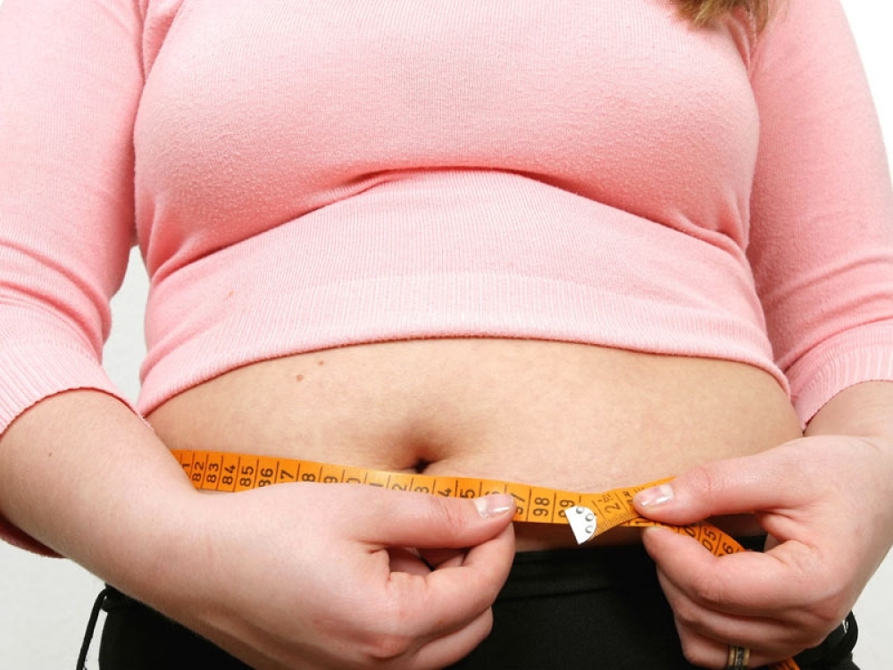 Эмэгтэйчүүдийн 53 хувь нь илүүдэл жинтэй байна