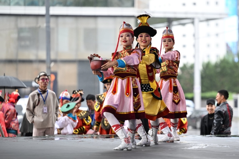 Маргаашаас төв талбайд нийгэм, соёлын арга хэмжээнүүдийг зохион байгуулж эхэлнэ