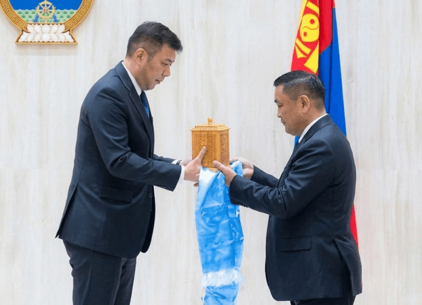 Нийслэлийн Засаг даргын үүргийг түр орлон гүйцэтгэгчээр Б.Мөнхбатыг томиллоо