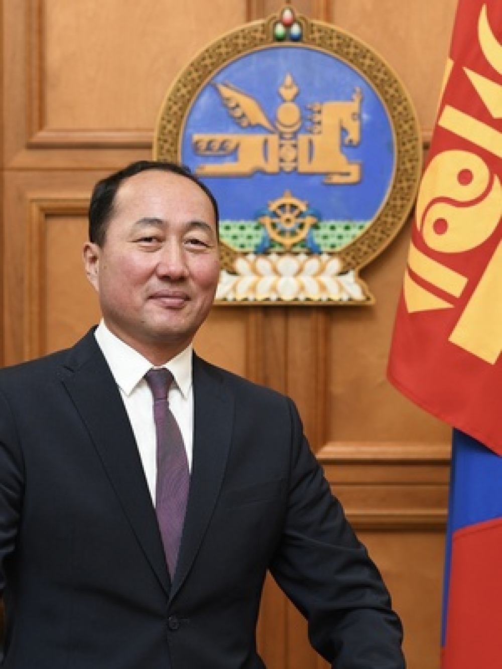 ХХААХҮ-ийн  сайд М.Бадамсүрэнгийн хөрөнгө орлогын мэдүүлэгтэй танилцана уу!