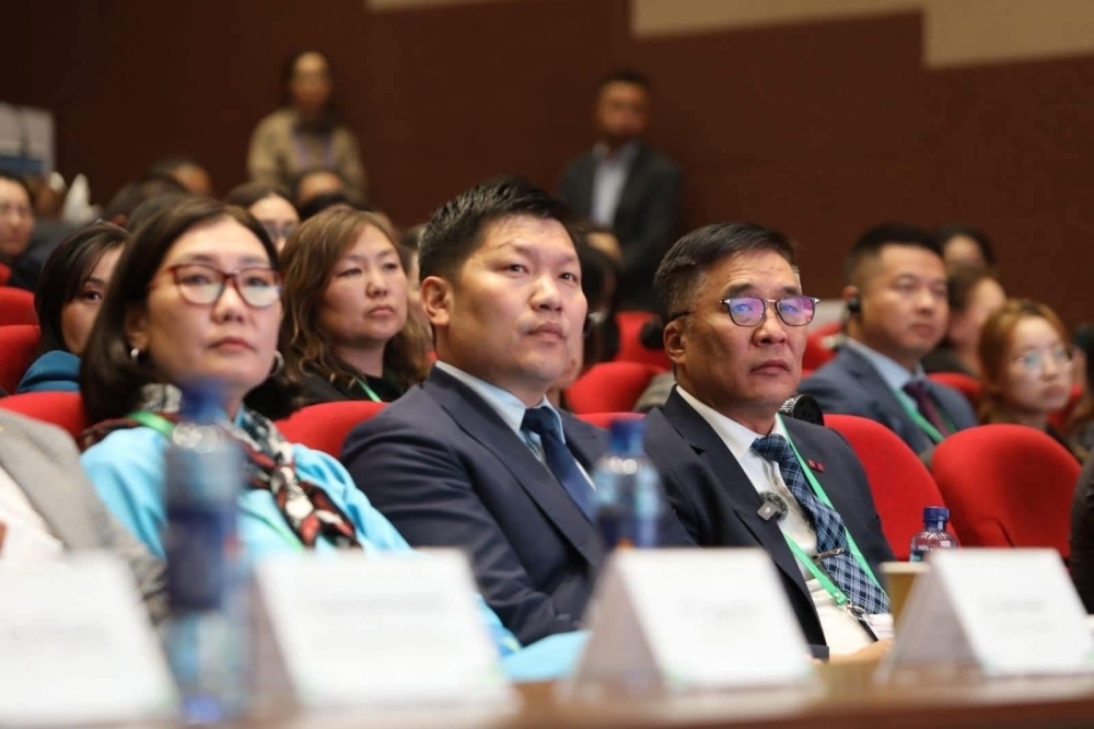 " COP 17" хурлыг угтаж ОУ-ын төлөөлөгчид ДАЛАНЗАДГАДАД цөлжилтийн эсрэг чууллаа