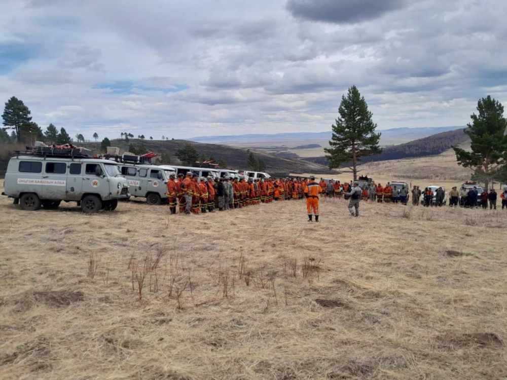 Сэлэнгэ, Дарханд гарсан ойн түймрийг цурамд оруулжээ
