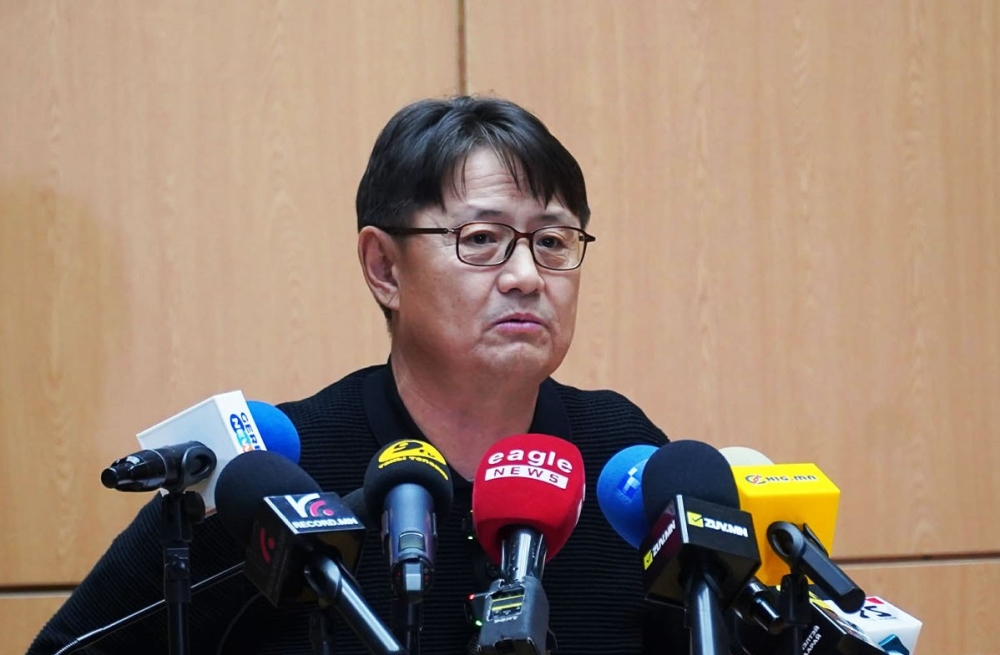 Ш.Раднаасэд: МАН-ын даргаар Д.Амарбаясганг сонговол МАН хулгайчдын нам болно. Юу үнэн тэр үнэн