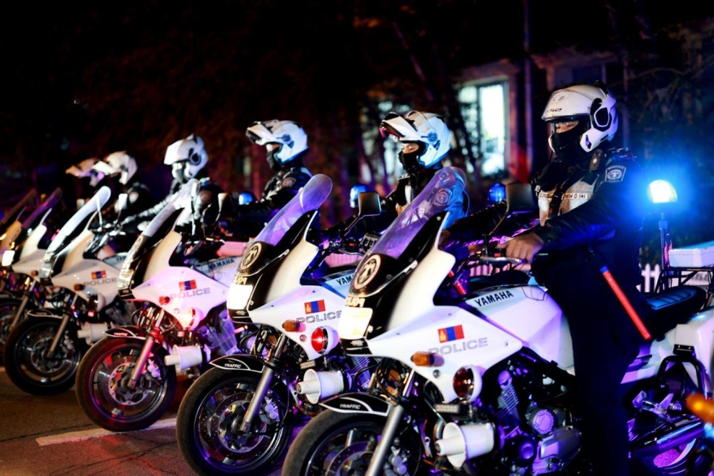 ТЦА: Насанд хүрээгүй хүүхдүүд суррон, мотоциклтой замын хөдөлгөөнд оролцсоор байна