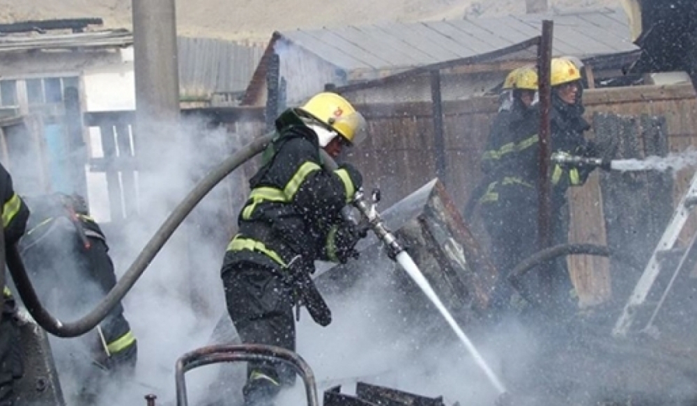 Алба хаагчид 34 иргэний амь насыг авран хамгаалж, 58 иргэнийг утаажилтын бүсээс гаргалаа