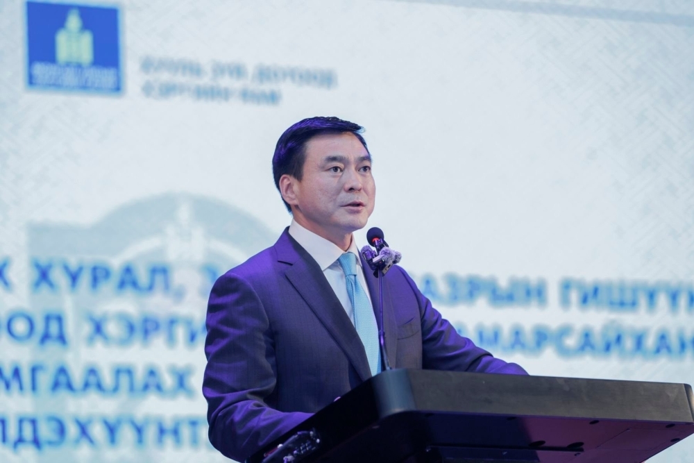 Хилчдийн нийгмийн асуудлыг үе шаттай шийдвэрлэж, хөрөнгө оруулалтыг нэмэгдүүлнэ